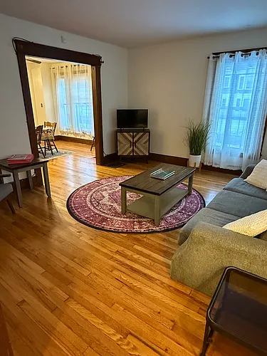 400 Roberts Ave #1 Photo 1