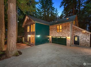 11261 Champagne Point Rd NE, Kirkland, WA 98034