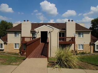 17087 Sandalwood Creek Dr APT D, Glencoe, MO