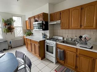 110 Huron St APT 3R, Brooklyn, NY 11222