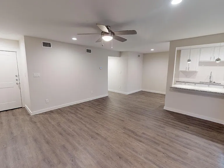 Mosswood Apartments — Photo 46