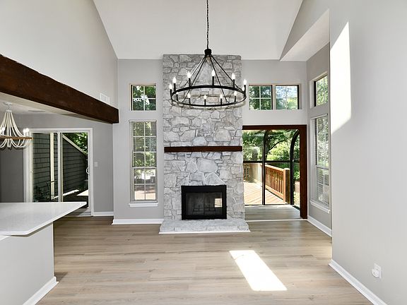 2nd image of 4608 Stansbury Ln