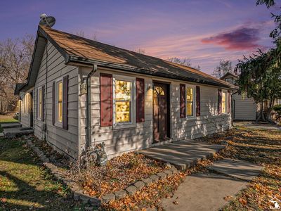 20486 Gibraltar Rd, Brownstown, MI, 48183