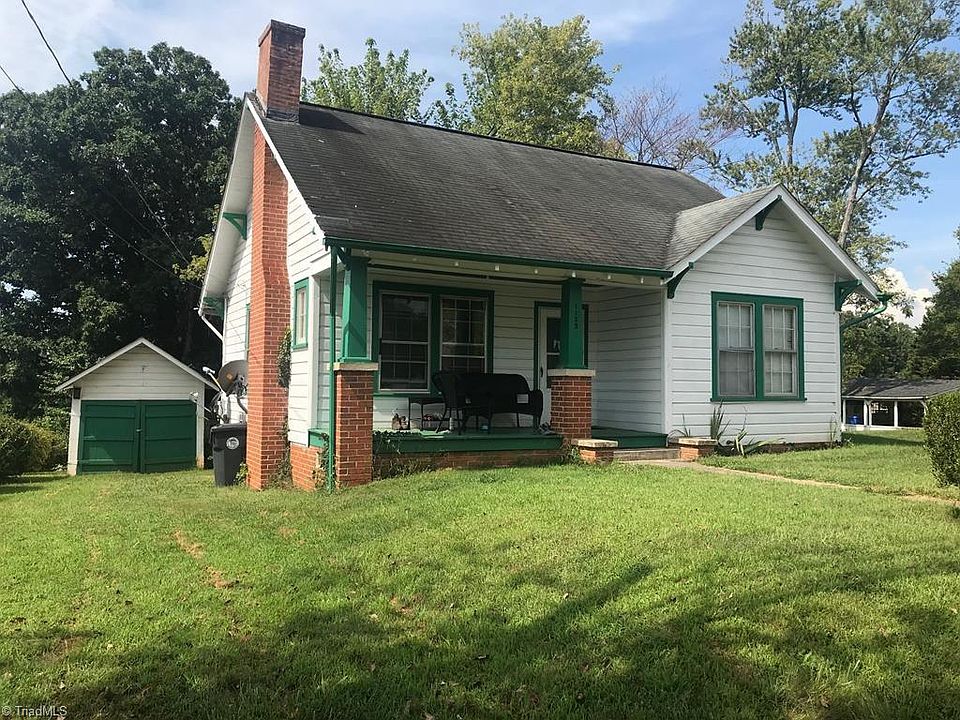 1st image of 1109 Hinshaw St