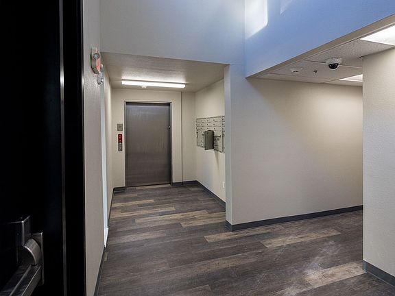 4th image of 979 Patterson St #301