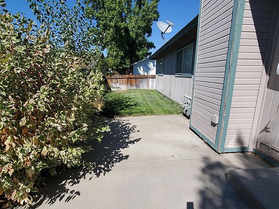 3rd image of 1294 Zinfandel Dr