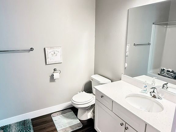 4th image of 4708 W Sattler Ln #W203