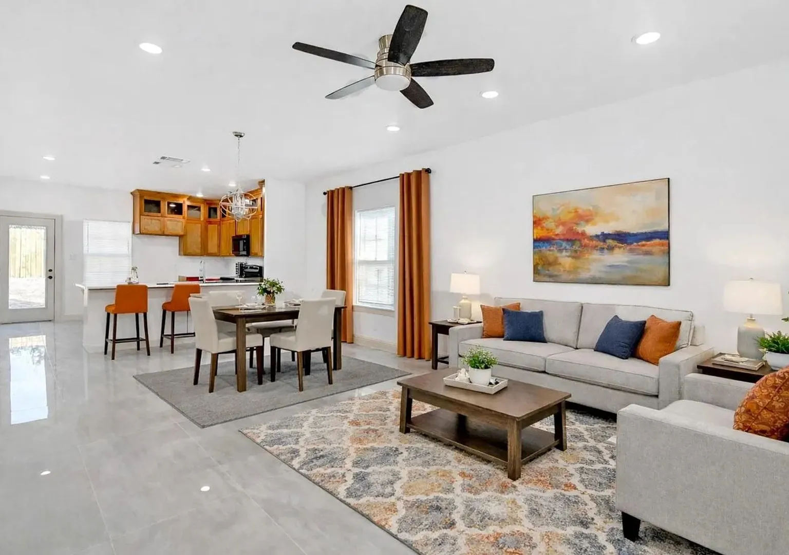 Beautiful & Fully Updated 3-Bed, 1.5-Bath Duplex in Fort Worth Modern & Move-In Ready! — Photo 3
