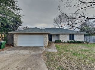 445 Hillside Dr, Aledo, TX 76008