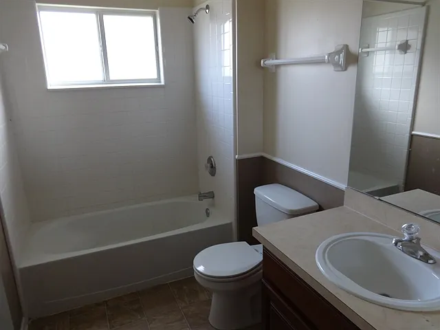 11905 Pikeville Ct — Photo 14
