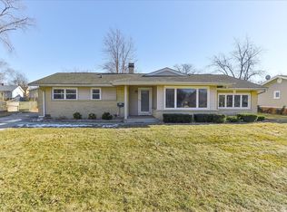 1223 Springdale Ln, Elk Grove Village, IL 60007