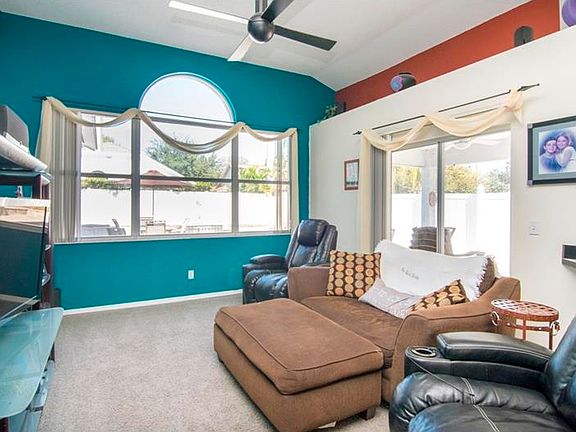 5th image of 8811 Bayaud Dr