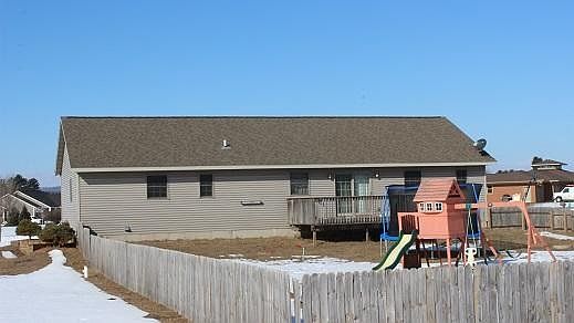 5th image of N8326 Ducke Dr