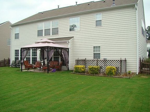2nd image of 3816 Manor House Dr