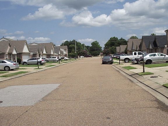 4th image of 7964 Marsha Woods Dr