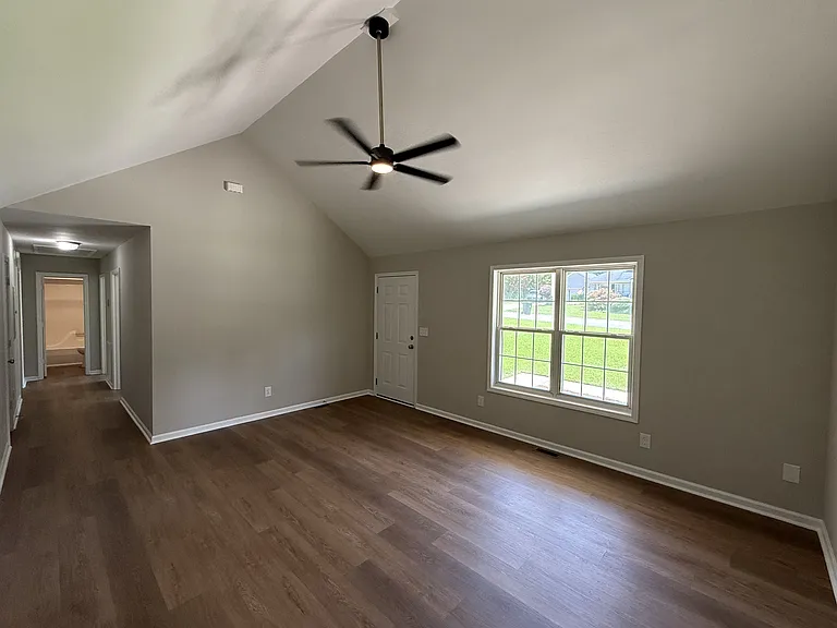 288 Augustine Dr — Photo 14