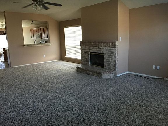 4th image of 913 Topaz Dr