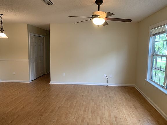 4th image of 299 Wilson Green Blvd