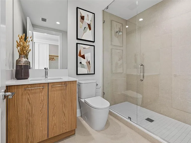 275 1st Ave S #2706 — Photo 37