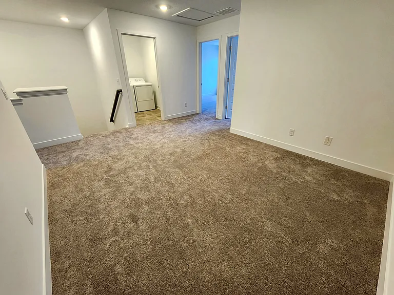 Spacious Loft Area