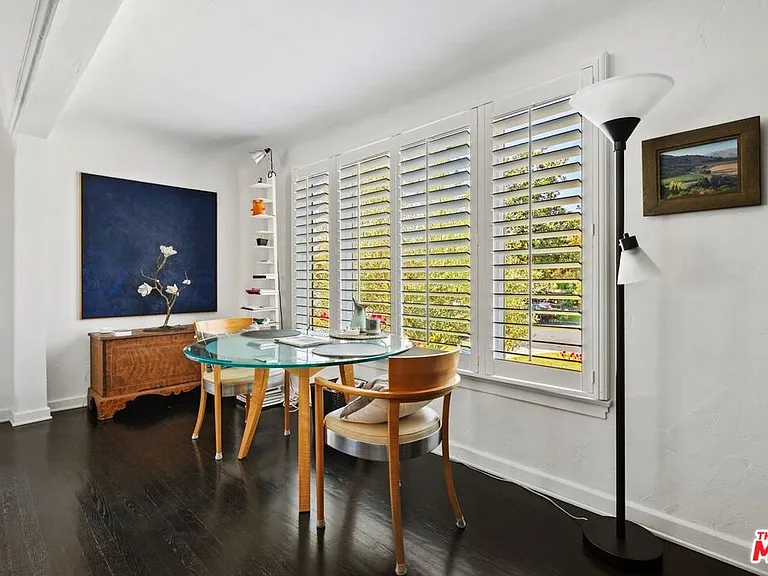 202 N Gower St — Photo 4