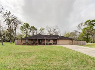 251 Moore St, Richwood, TX 77531