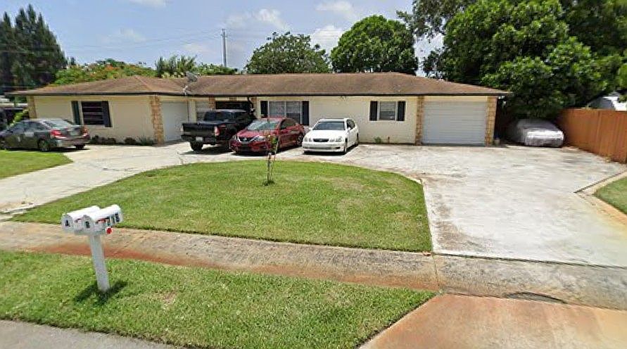 1st image of 3718 Briggs Dr