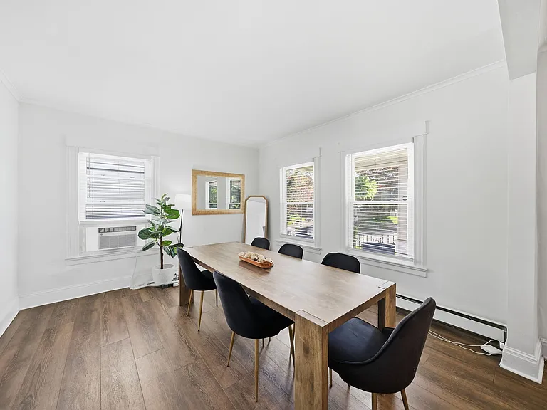 42 Spring Valley Ave — Photo 3