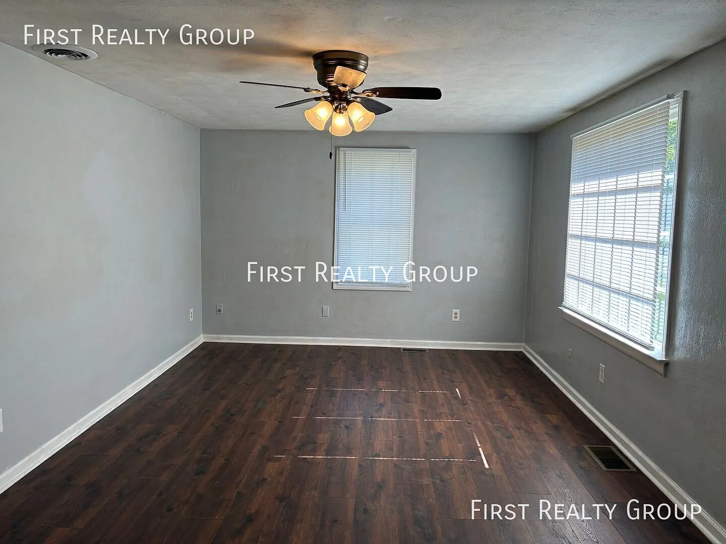 Ranch Style- 2 Bedroom, 2 Bath Single Family Home for Rent — Photo 2