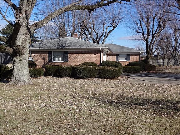 3rd image of 276 E Willard Ave