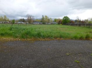 2605 Merriman Rd, Medford, OR 97501