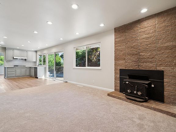 Open living space with indoor/outdoor California lifestyle