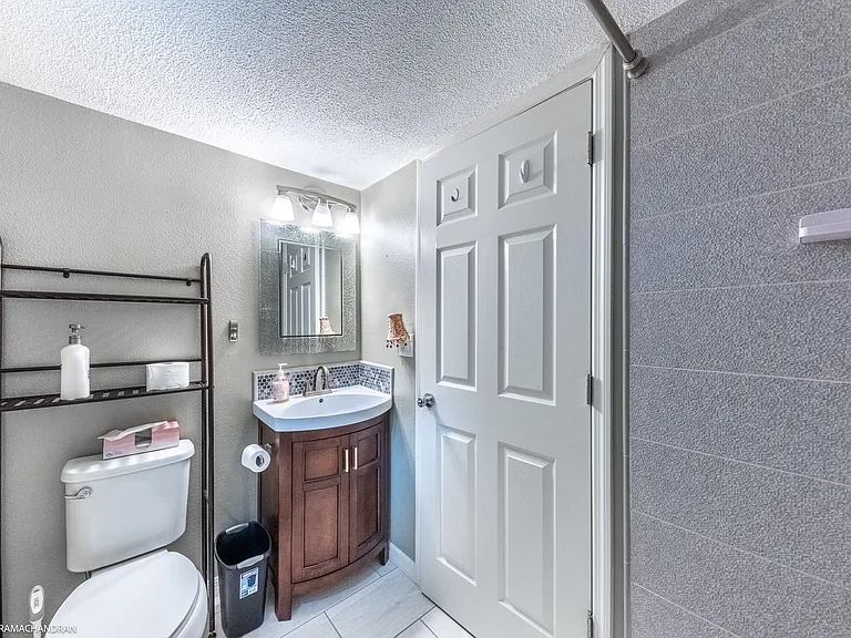 1416 San Cristobal Ave #3 — Photo 34