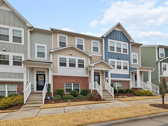 2nd image of 811 Winter Meadow Dr