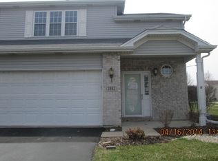 3862 Pathfinder Ln, Joliet, IL 60435