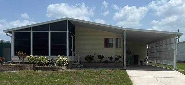 1st image of 111 Lantana Ln