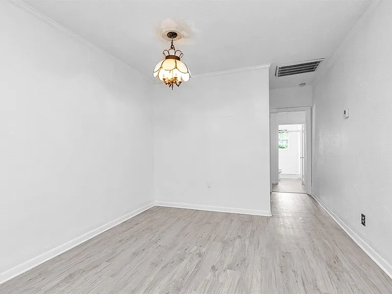 19355 Forest Lane Cir — Photo 14