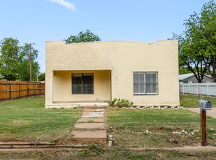 707 N River St, Seymour, TX 76380