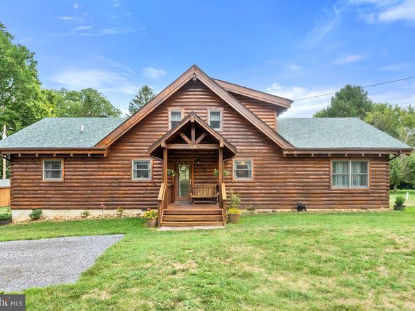 378 Panhandle Rd, Bentonville, VA 22610