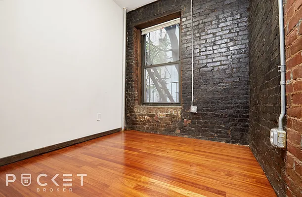 Rented by PocketBroker Inc | media 46