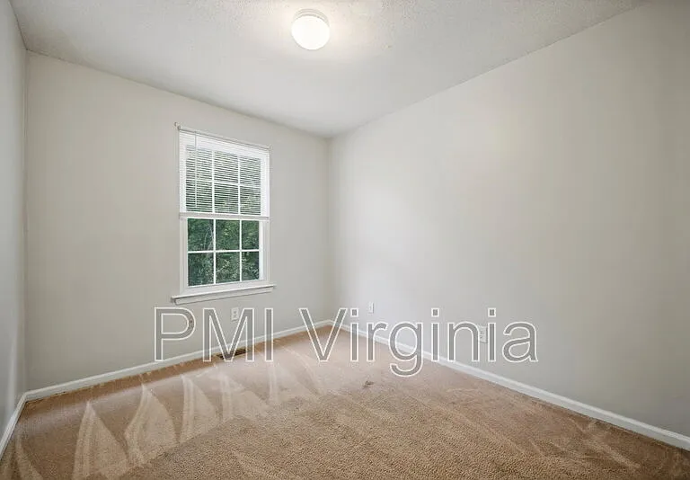 3310 Scarborough Way — Photo 16