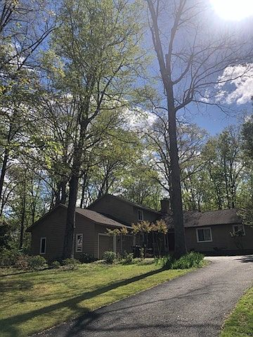 Front of house from cul-de-sac