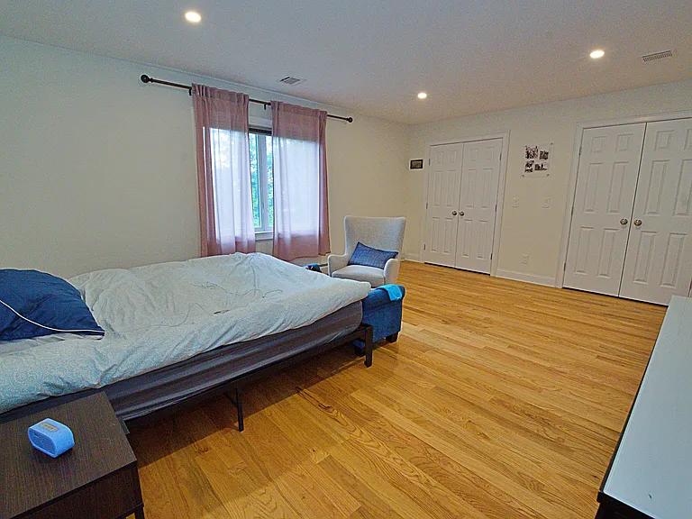 2408 Hammett Ave — Photo 27