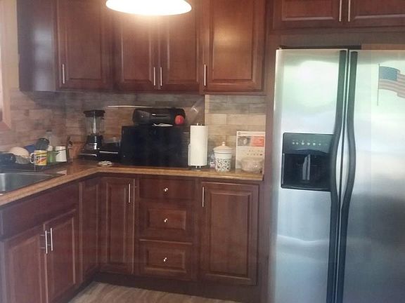 3rd image of 3064 Heath Ave