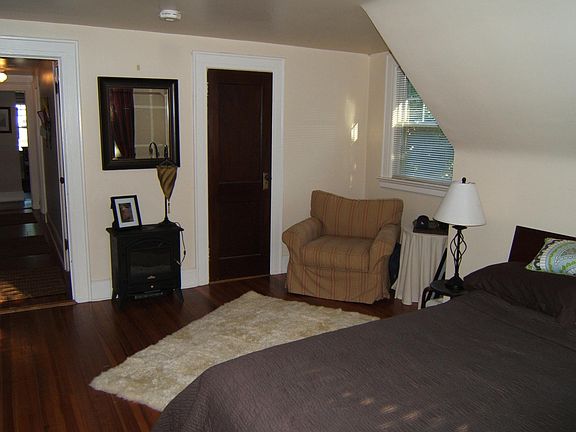 5th image of 318 N Fullerton Ave