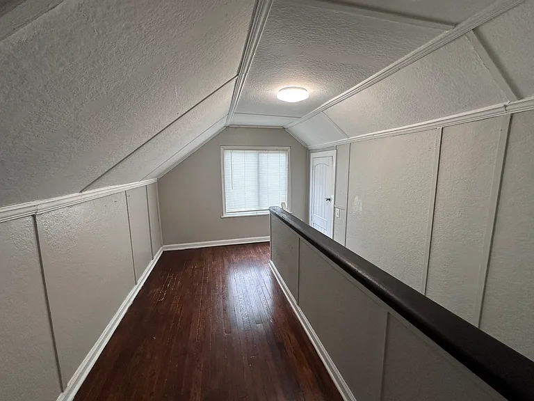 4141 Elliot Ave — Photo 8
