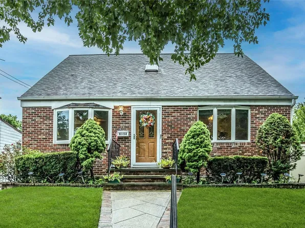 81-54 261 Street, Glen Oaks, NY 11004