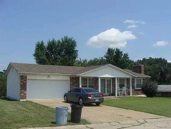 1113 Central Ave photo 1