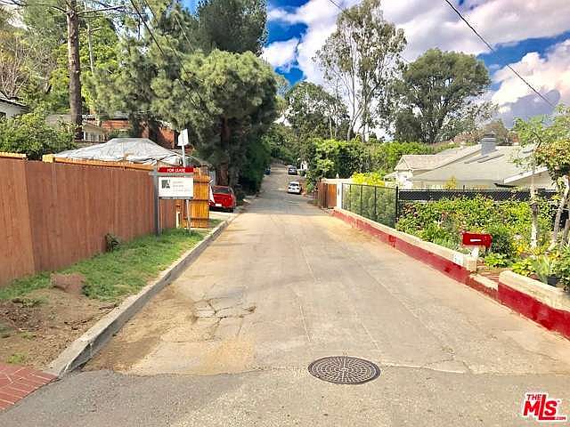 1st image of 2019 Stanley Hills Dr
