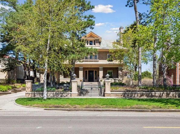 1027 Summit Ave, Saint Paul, MN 55105